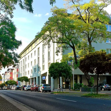 Western Macrander Dresda