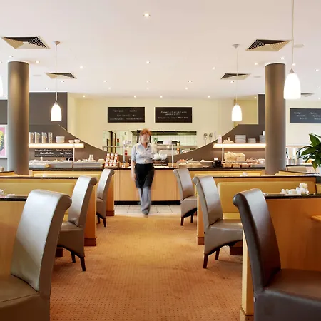 Western Macrander 4* Dresden