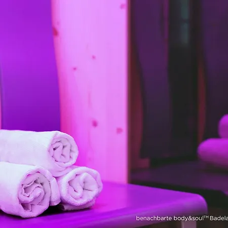 Western Macrander Hotel 4*