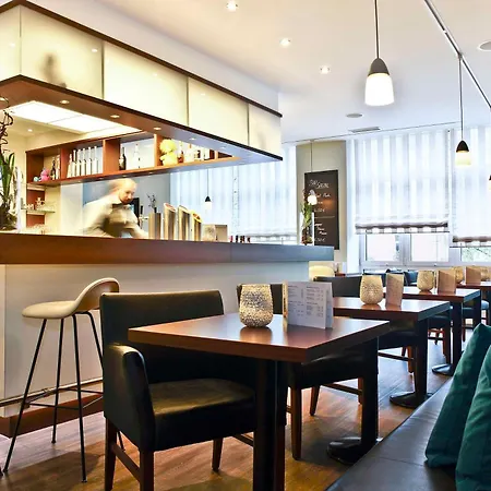 Western Macrander Hotel 4*