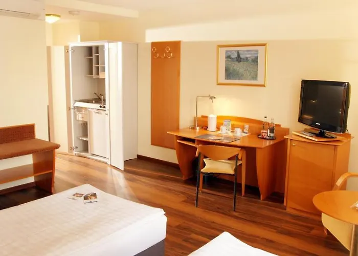 Western Macrander 4* دريسدن