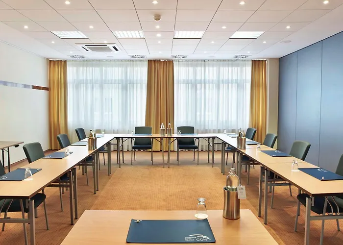 Western Macrander فندق